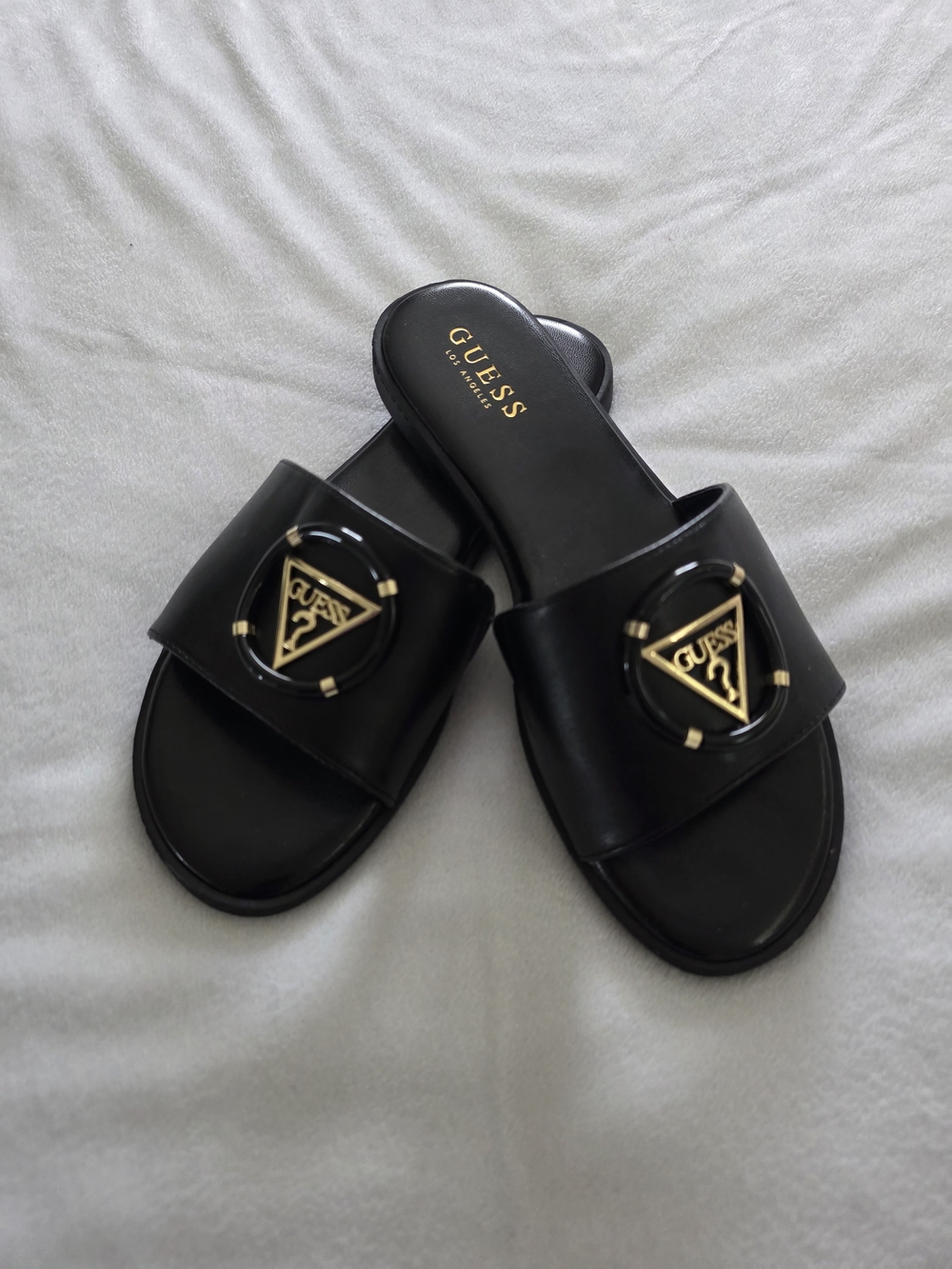 **SOLD**GUESS Magnify Black Slide Sandals, Sz 8